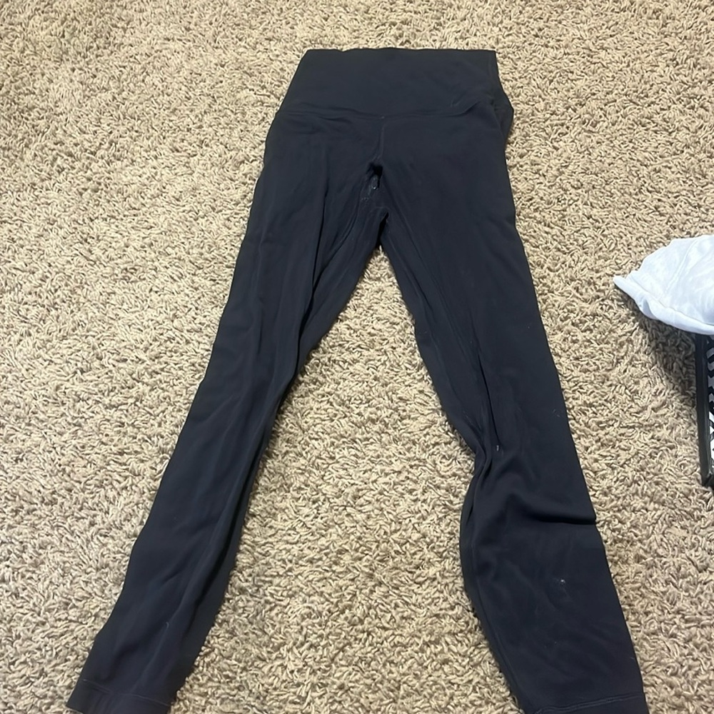 black size 2 lulu leggings